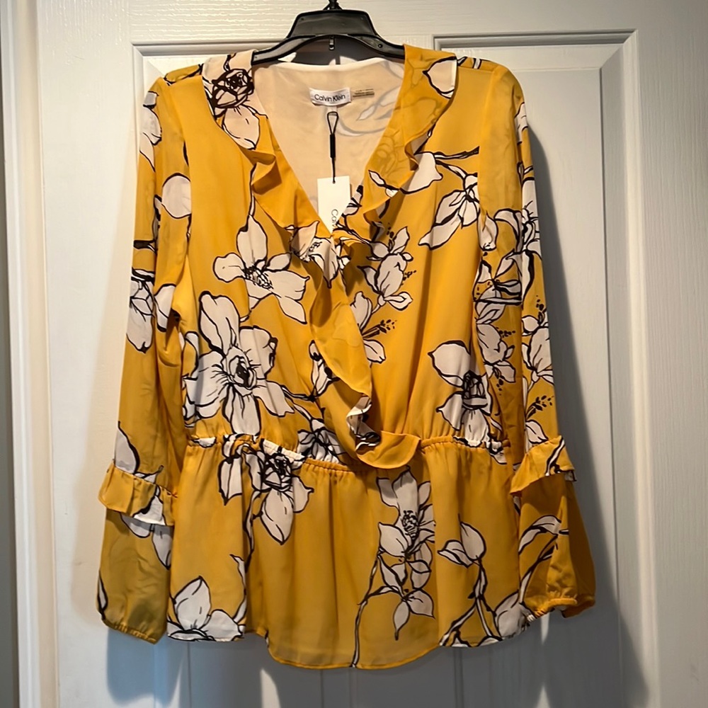 NEW, Calvin Klein, Long Sleeve Women Top, LARGE, Yellow, Ivory & Black